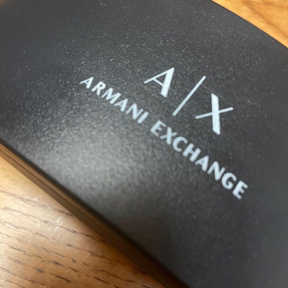 Armani Exchange glasses case - Picture 8 of 8